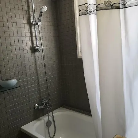 Sea View Apt 2 Bedr's - Kanika Апартаменты *
